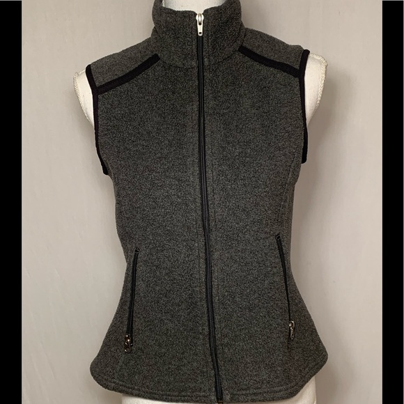 Patagonia Jackets & Blazers - Patagonia Vest Size Small !